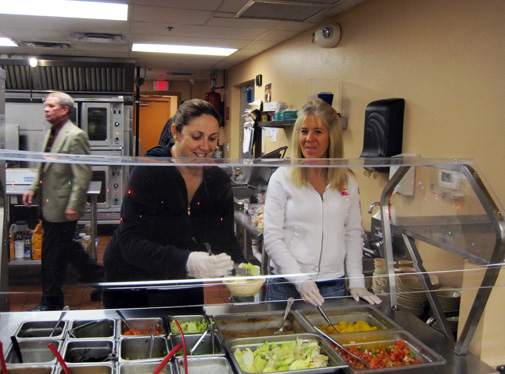 Nationwide Title Clearing Employees Volunteer at HEP